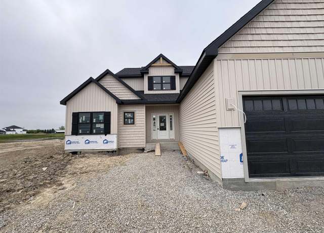 Property at 1064 Arthur Heights Dr, Fort Wayne, IN 46818, 4 beds, 3 baths