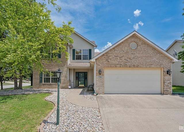 Property at 534 Sister Martin Dr, Kokomo, IN 46901, 4 beds, 2.5 baths