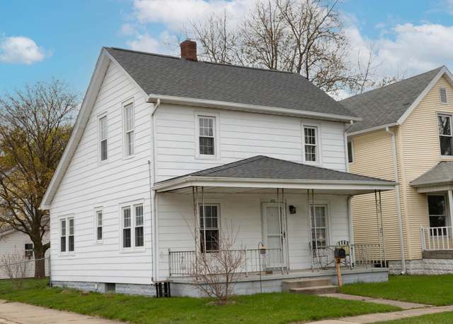 Property at 302 E Broadway St, Mishawaka, IN 46545, 3 beds, 1.5 baths