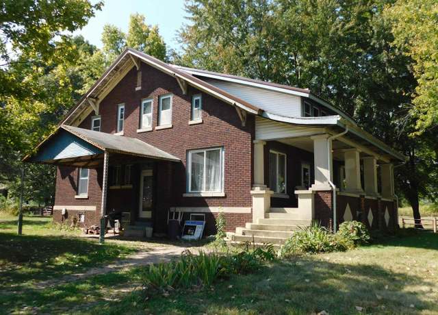 Property at 4631 E St Rd 14, Rochester, IN 46975, 4 beds, 2 baths
