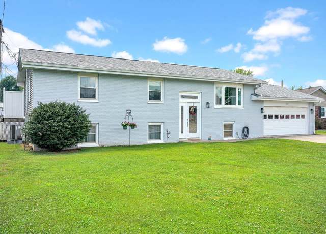 Property at 1803 Linwood Dr, Bedford, IN 47421, 4 beds, 3 baths