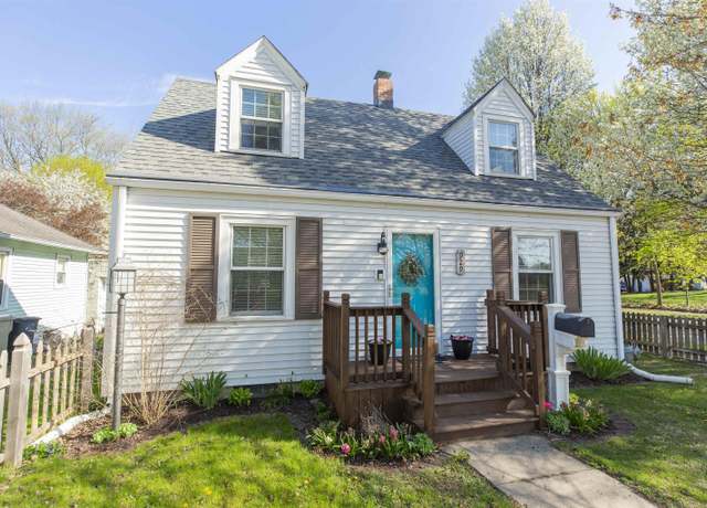 Property at 929 Donmoyer Ave, South Bend, IN 46614, 2 beds, 1.5 baths