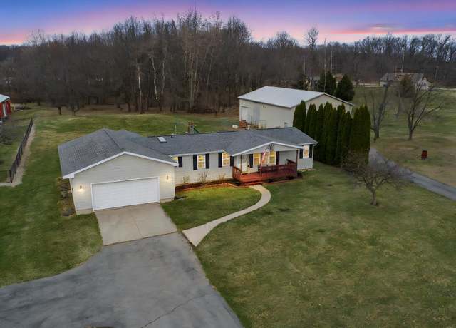 Property at 2867 N State Rd 827, Angola, IN 46703, 3 beds, 2.5 baths