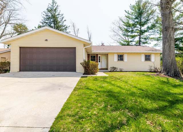 Property at 2120 E Arden Dr, Bloomington, IN 47401, 4 beds, 3 baths