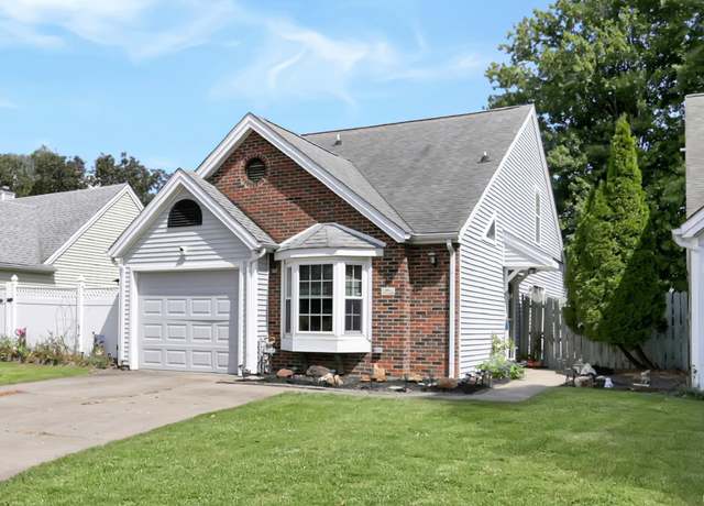 Property at 1736 Greencastle Dr, Evansville, IN 47715, 3 beds, 2 baths