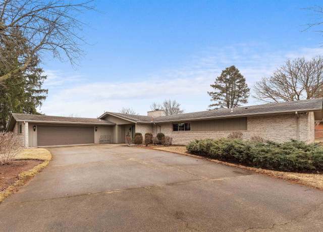 Property at 8805 Fortuna Way, Fort Wayne, IN 46815, 4 beds, 3 baths