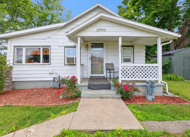 Property at 213 Riverview Ave, Elkhart, IN 46516, 3 beds, 1 bath