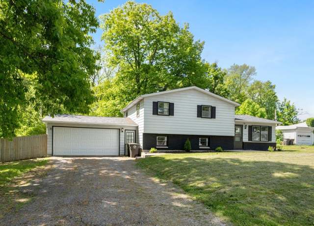 Property at 2115 Graham Dr, Fort Wayne, IN 46818, 4 beds, 2 baths
