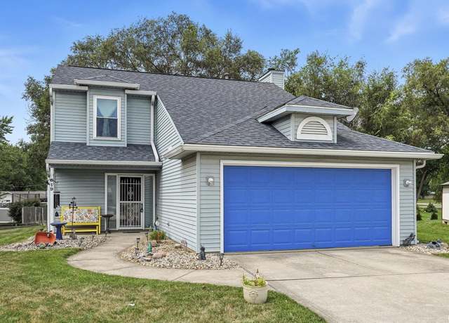 Property at 619 Briarfield Dr, Fort Wayne, IN 46825, 3 beds, 1.5 baths