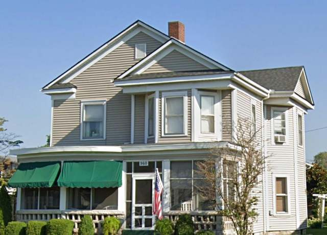 Property at 960 A St St NE, Linton, IN 47441, 5 beds, 2 baths