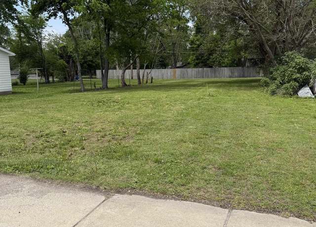 Property at 813 W 8th St, Mount Vernon, IN 47620