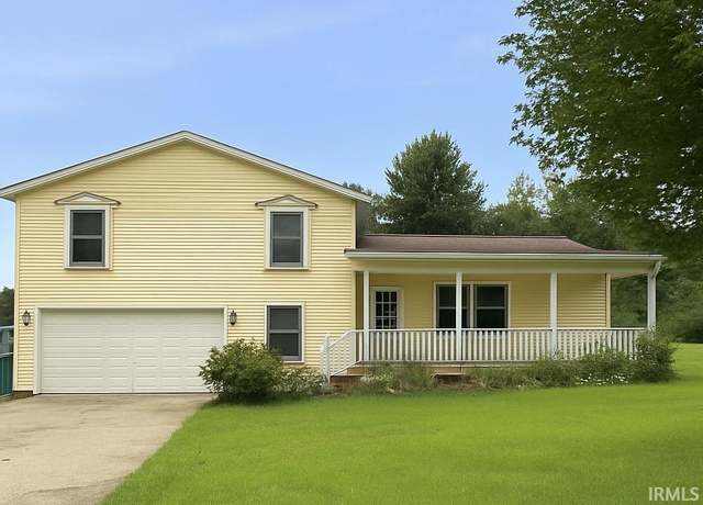 Property at 3305 W Jordan Ct, Bloomington, IN 47403, 3 beds, 2.5 baths