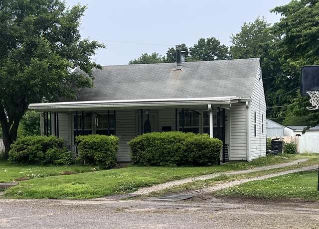 Property at 2011 Maplewood Cir, Evansville, IN 47714, 3 beds, 1 bath
