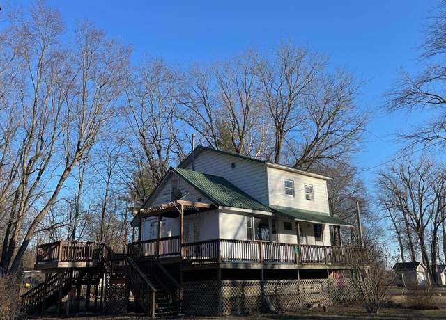 Property at 436 S 80 East, Winamac, IN 46996, 4 beds, 2 baths