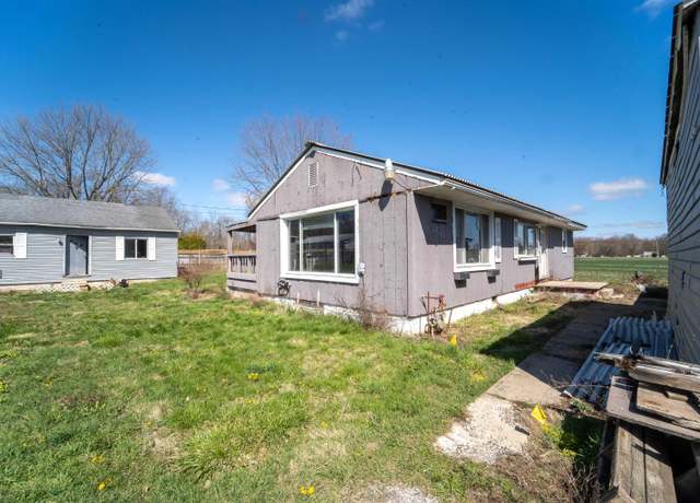 Property at 817 N Grant St St, Gas City, IN 46933, 3 beds, 2 baths