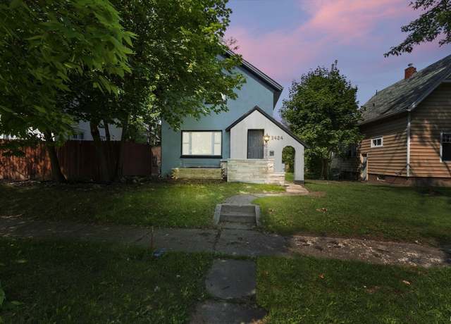 Property at 3424 Indiana Ave, Fort Wayne, IN 46807, 3 beds, 2 baths