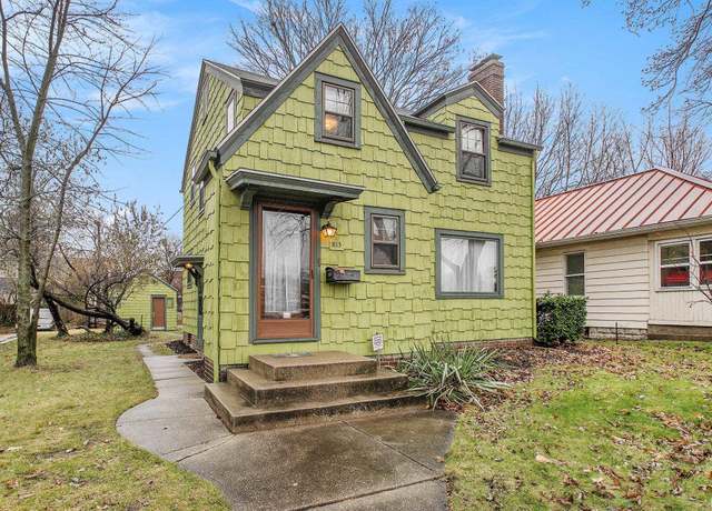 Property at 813 E Donmoyer St, South Bend, IN 46614, 3 beds, 1 bath