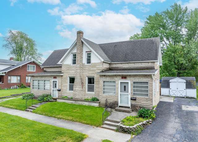 Property at 139 Elm St, Wabash, IN 46992, 5 beds, 2 baths