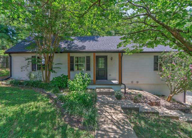 Property at 604 S Rosenberger Ave, Evansville, IN 47712, 3 beds, 2.5 baths
