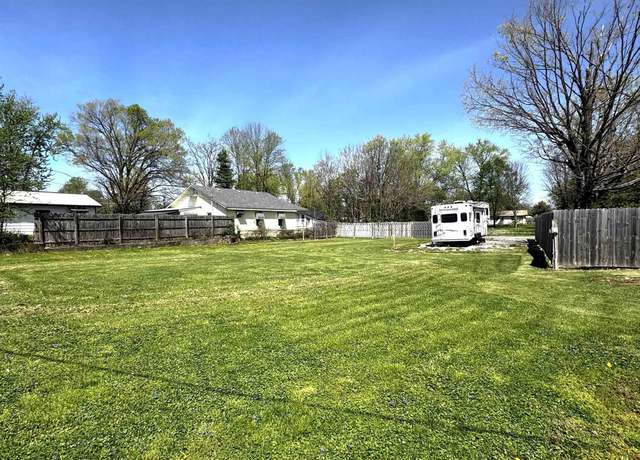 Property at 306 E Vine St, Mitchell, IN 47446