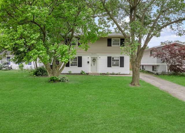 Property at 1318 Glenwood Ave, Fort Wayne, IN 46805, 4 beds, 1.5 baths