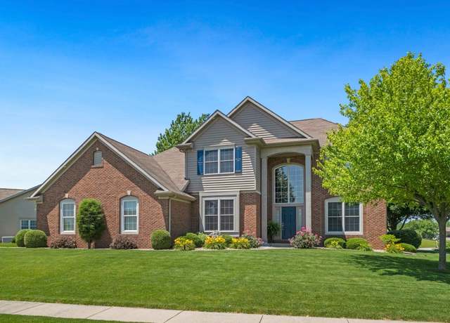 Property at 1306 Mccormick Dr Dr, Nappanee, IN 46550, 4 beds, 2.5 baths