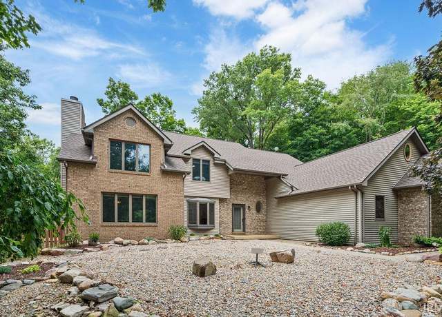 Property at 11418 W 00 NS, Kokomo, IN 46901, 4 beds, 2.5 baths