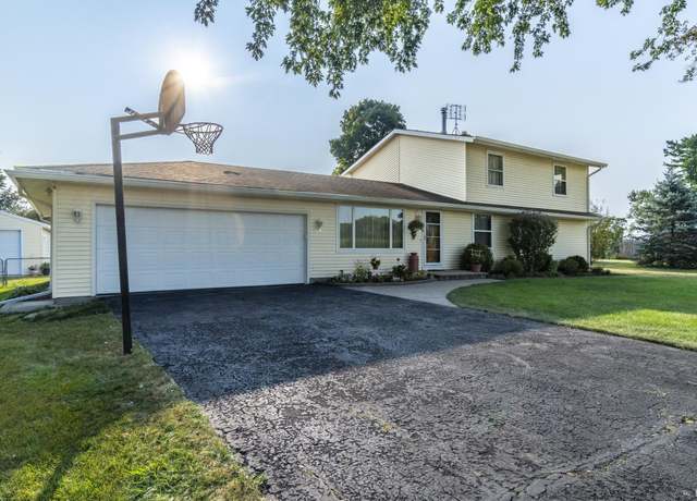 Property at 8030 Felger Rd, Fort Wayne, IN 46818, 4 beds, 2 baths