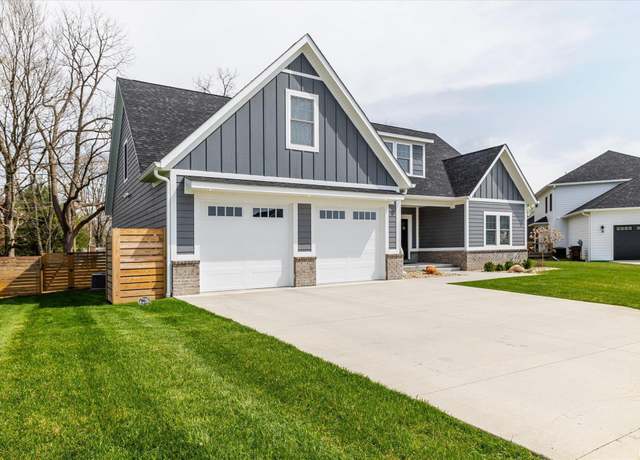 Property at 4606 Calumet Ct, Bloomington, IN 47404, 4 beds, 2.5 baths