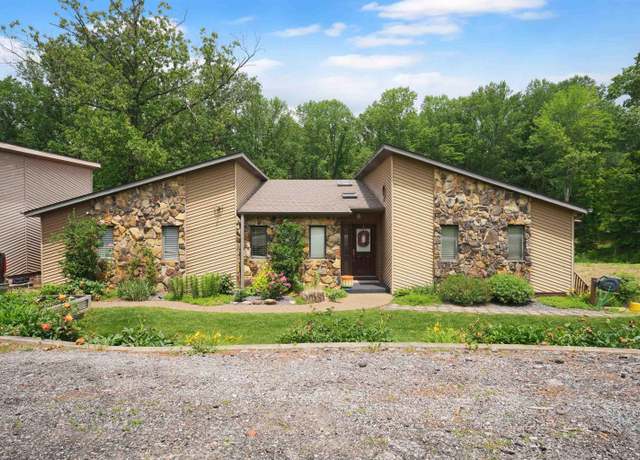 Property at 6001 Felstead Rd, Evansville, IN 47712, 4 beds, 3 baths