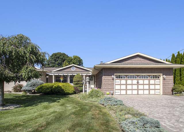 Property at 59019 Peppermint Dr, Elkhart, IN 46517, 2 beds, 2.5 baths