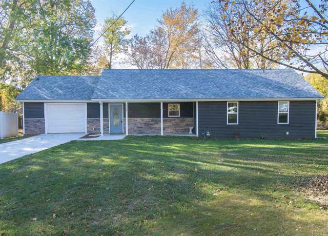 Property at 1102 Town St, Kendallville, IN 46755, 4 beds, 2 baths