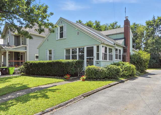 Property at 1240 Byron St, Huntington, IN 46750, 3 beds, 1 bath