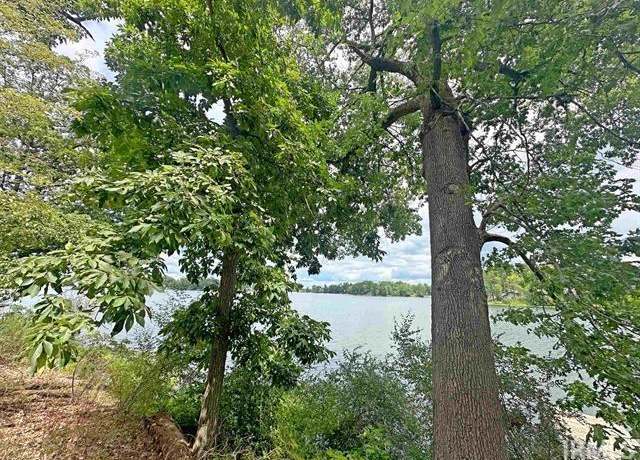 Property at 9256 E Koher Rd, Syracuse, IN 46567