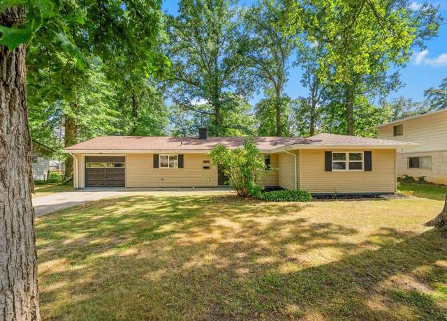 Property at 4212 Vance Ave, Fort Wayne, IN 46815, 3 beds, 2 baths