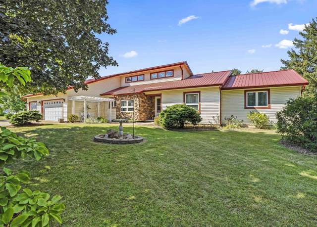 Property at 710 E Boydston Mill Dr, North Webster, IN 46555, 3 beds, 2 baths