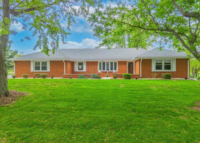 Property at 1200 Green Acres Dr, Kokomo, IN 46901, 3 beds, 2.5 baths