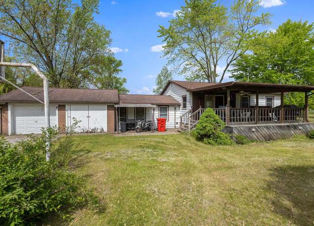Property at 715 S 300 Rd E, Knox, IN 46534, 3 beds, 1.5 baths
