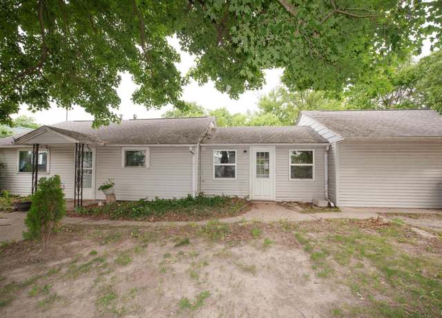 Property at 121 W Vine St, Delphi, IN 46923, 2 beds, 1 bath