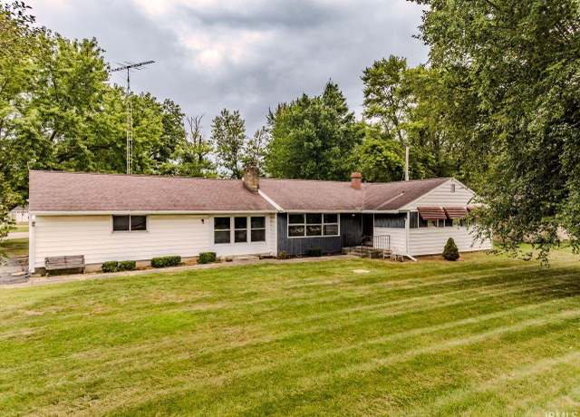 Property at 51 E Graceland Heights Dr, Hagerstown, IN 47346, 3 beds, 2 baths