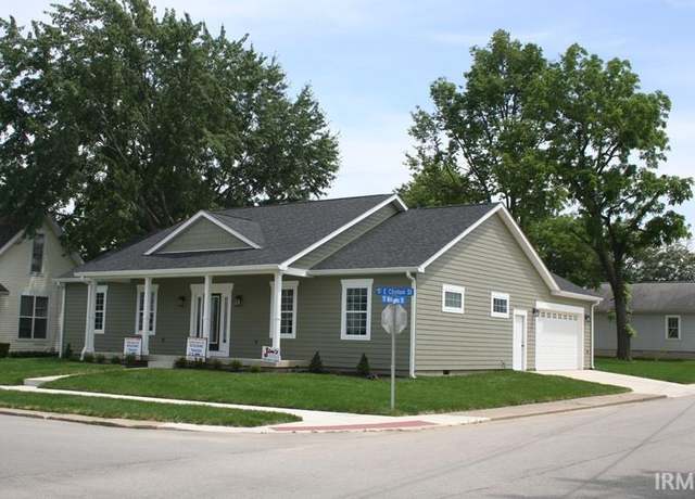 Property at 1001 E Clinton St, Frankfort, IN 46041, 3 beds, 2 baths