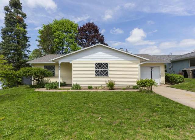 Property at 1943 Piedmont Way, South Bend, IN 46614, 3 beds, 2 baths