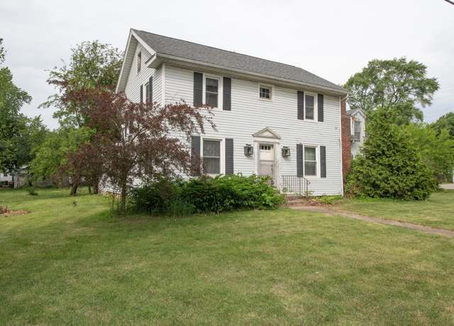 Property at 924 S Washington St, Delphi, IN 46923, 4 beds, 2.5 baths