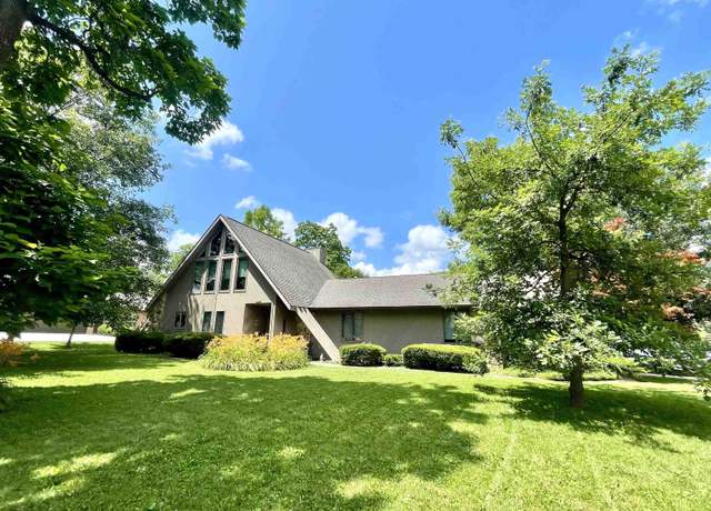 Property at 2701 W Burgewood Dr, Muncie, IN 47304, 3 beds, 2 baths