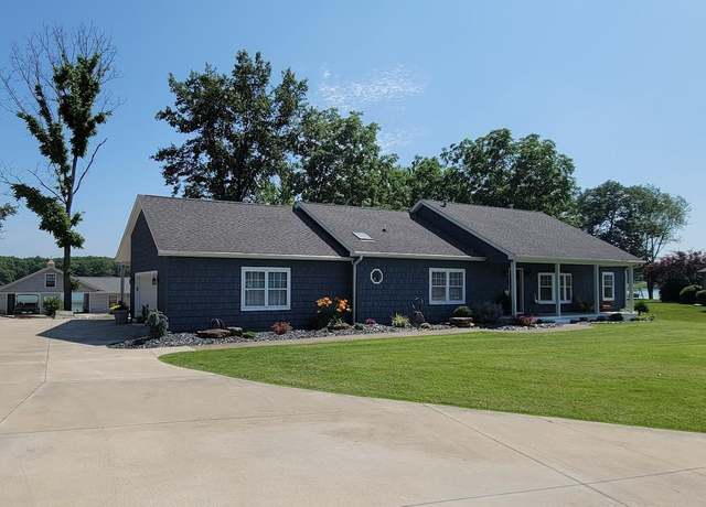 Property at 4 Peach St, Loogootee, IN 47553, 3 beds, 2 baths