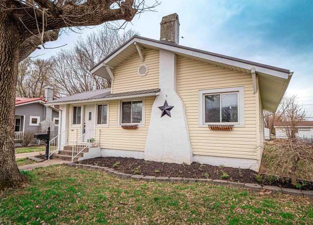 Property at 403 S Main St, Fort Branch, IN 47648, 3 beds, 2 baths