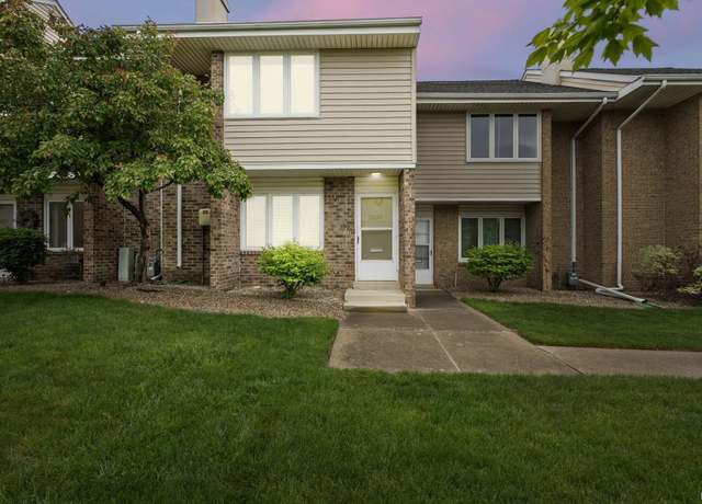 Property at 5659 South Wayne Ave, Fort Wayne, IN 46807, 2 beds, 2.5 baths