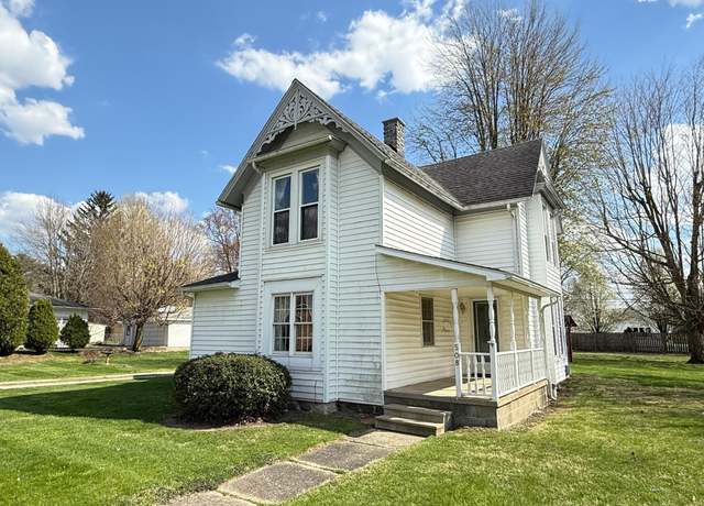 Property at 508 E Michigan St, Lagrange, IN 46761, 2 beds, 1.5 baths