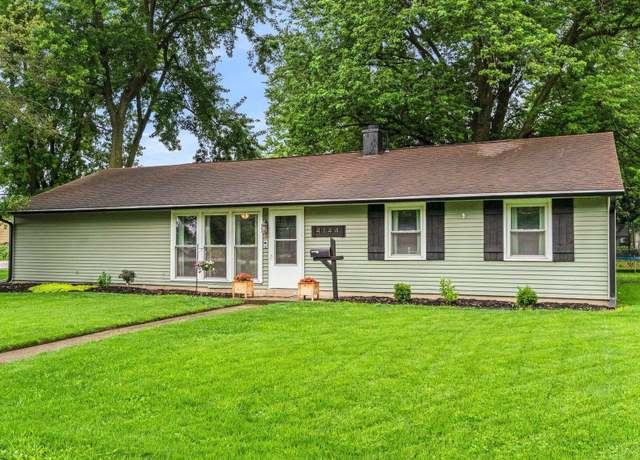 Property at 4144 Wenonah Ln, Fort Wayne, IN 46809, 4 beds, 1 bath