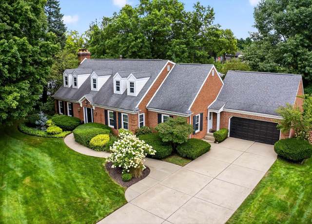 Property at 51110 Brenshire Ct, Granger, IN 46530, 5 beds, 3.5 baths